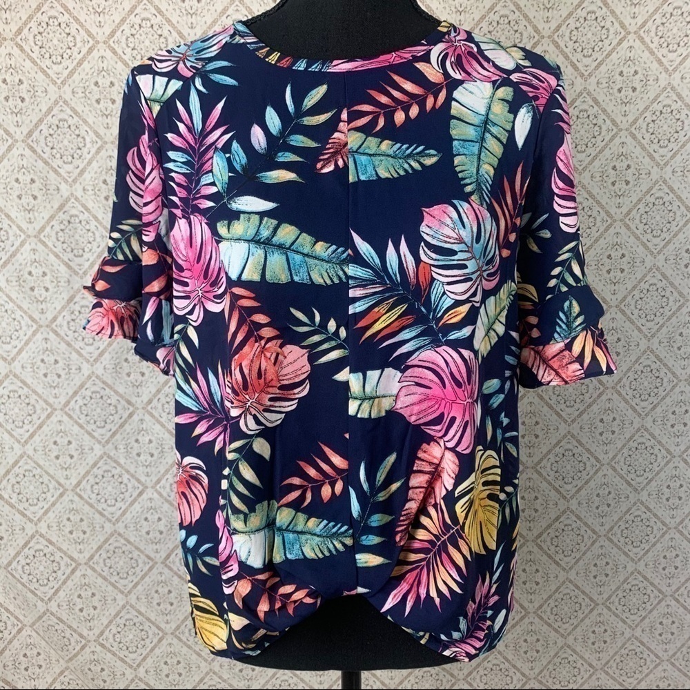 Tropical Navy Blue Leaf Print Blouse – Vacation Vibes, NWOT, Size M - Picture 10 of 11